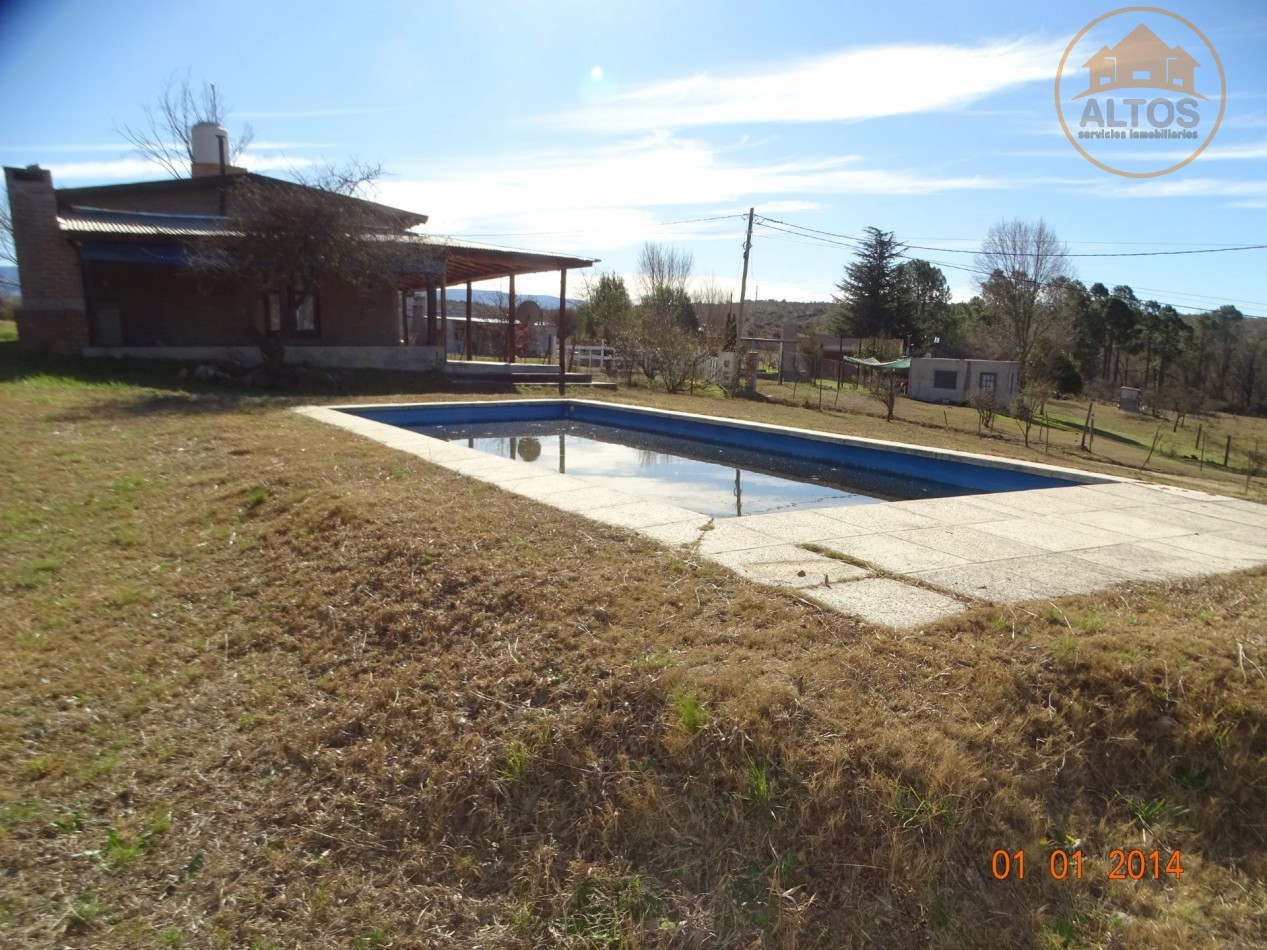 POTRERO DE GARAY-CASA ESQUINA DE DOS DORMITORIOS CON PILETA-TERRENO 1035M2-CORDOBA-ESCRITURA
