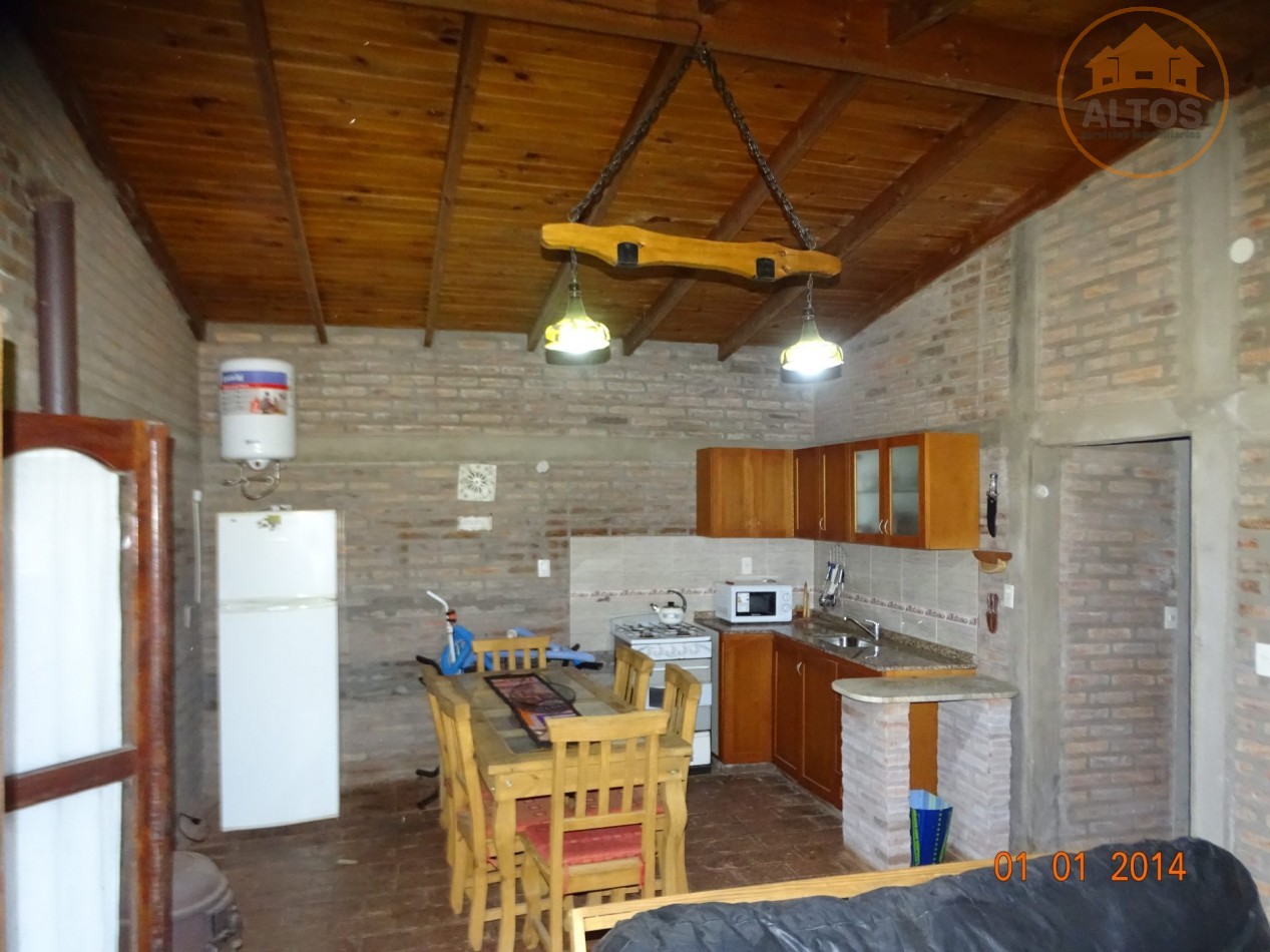 POTRERO DE GARAY-CASA ESQUINA DE DOS DORMITORIOS CON PILETA-TERRENO 1035M2-CORDOBA-ESCRITURA