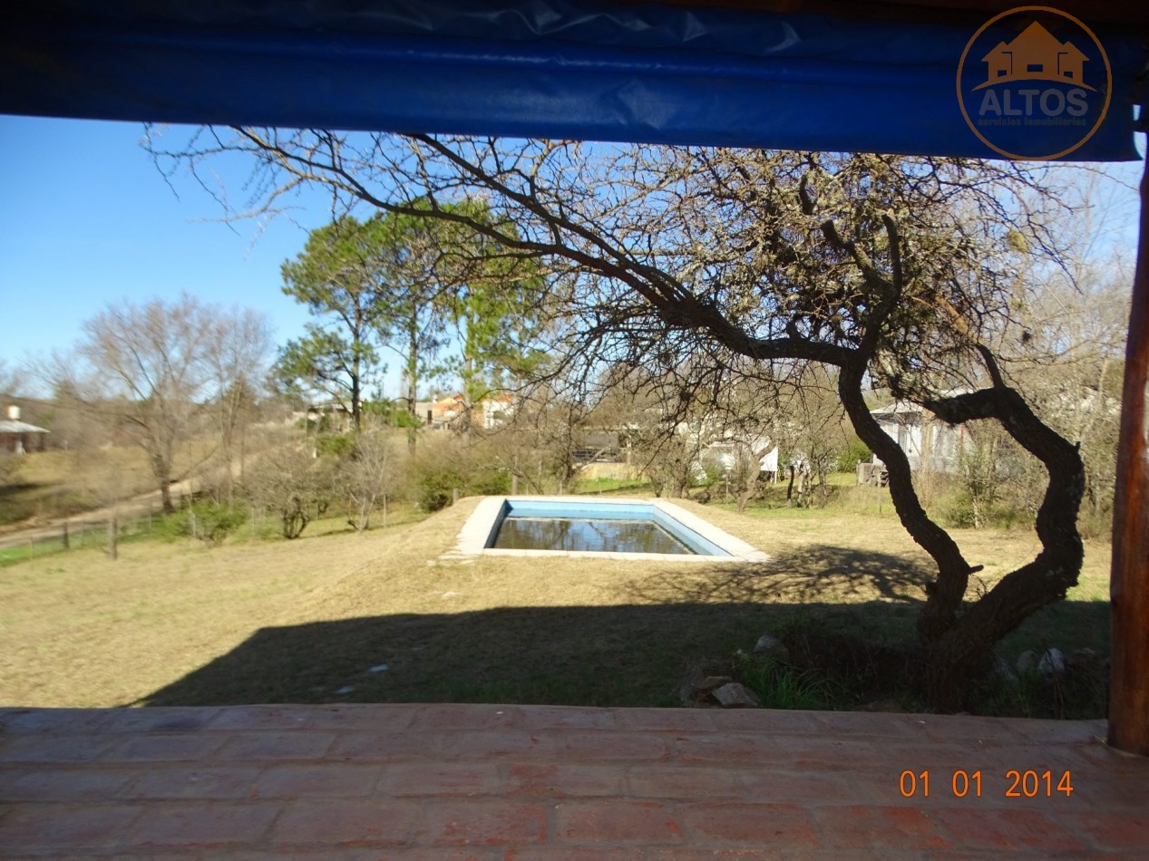 POTRERO DE GARAY-CASA ESQUINA DE DOS DORMITORIOS CON PILETA-TERRENO 1035M2-CORDOBA-ESCRITURA