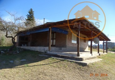 POTRERO DE GARAY-CASA ESQUINA DE DOS DORMITORIOS CON PILETA-TERRENO 1035M2-CORDOBA-ESCRITURA