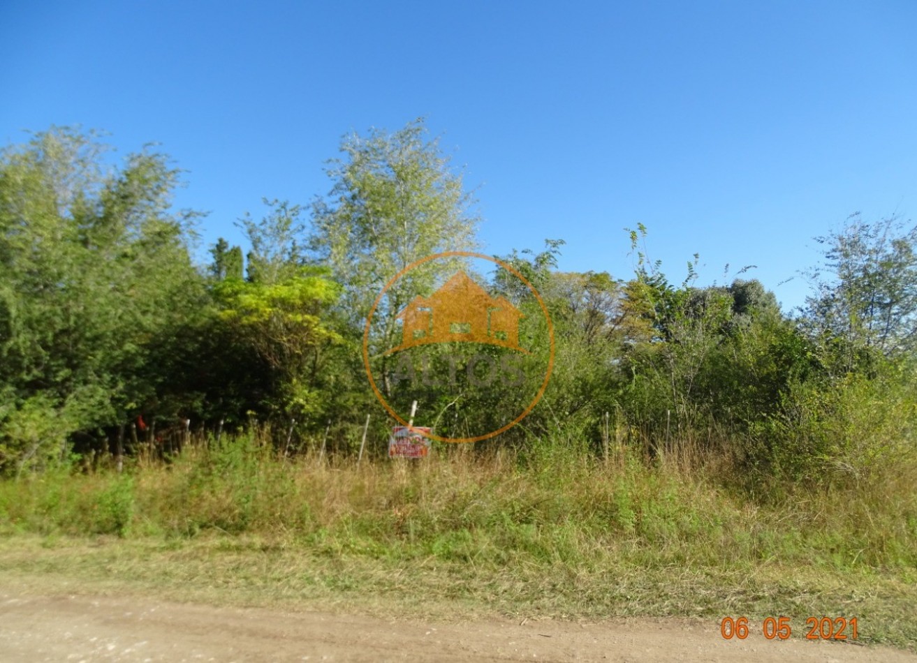 TERRENO 900 M2 A METROS DE CLUB DE PESCA EN POTRERO DE GARAY, CORDOBA. CON ESCRITURA Y SERVICIOS