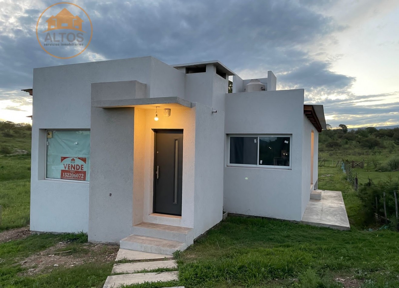 APTO CREDITO-CASA 2 DORMITORIOS-PILETA-COCHERA-TERRENO 1.000M2-ESCRITURA-POTRERO DE GARAY