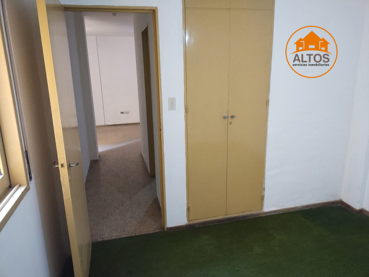 DPTO-1 DORM- PISO ALTO-DESOCUPADO- AV. MAIPU N°100-CENTRO 