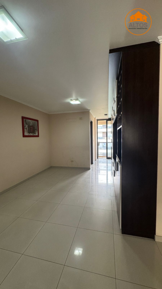 ¡OPORTUNIDAD! DPTO DESOCUPADO-2 DORM-FRENTE-PISO ALTO-TERRAZA C/QUINCHO Y ASADOR. BARRIO GENERAL PAZ.