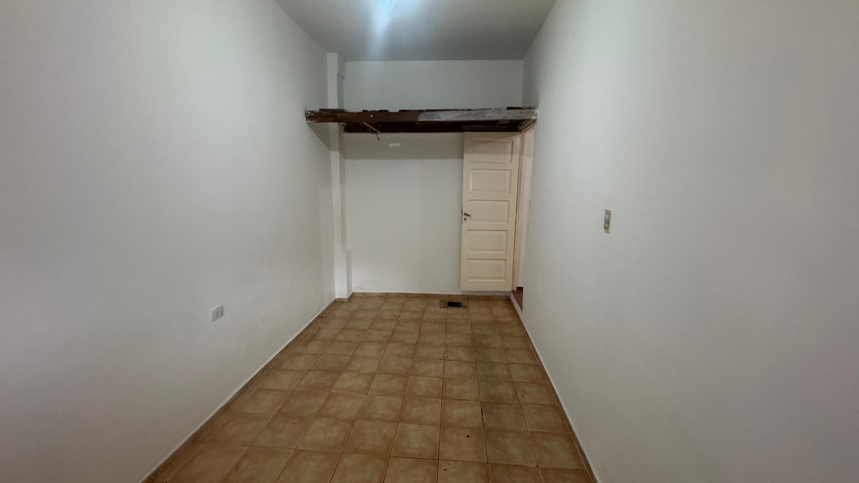 PH EN PLANTA BAJA. 3 DORM. COCHERA. 2 PATIOS INTERNOS. DESOCUPADA. ESCRITURA. BARRIO ALTA CORDOBA