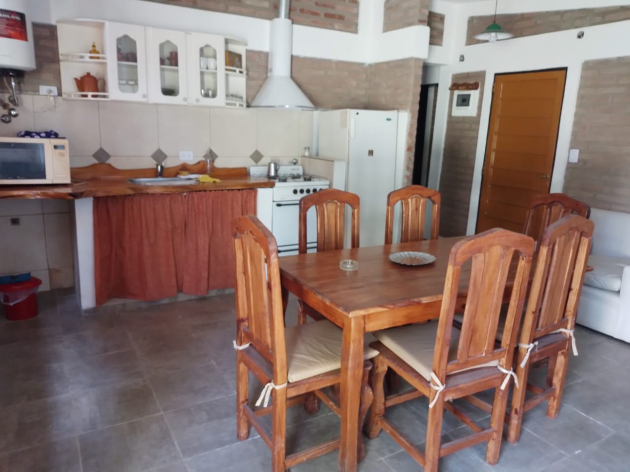 DOS CASAS EN ANISACATE CON INGRESO INDEPENDIENTE-CORDOBA-ESCRITURA