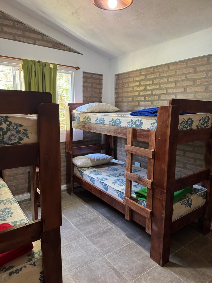 DOS CASAS EN ANISACATE CON INGRESO INDEPENDIENTE-CORDOBA-ESCRITURA