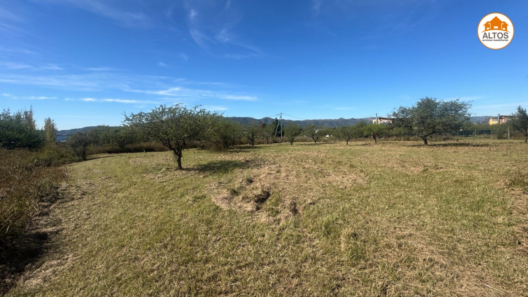 TERRENOS MUY CERCA DEL LAGO LOS MOLINOS EN BARRIO DEL LAGO -POTRERO DE GARAY-CORDOBA-ESCRITURA