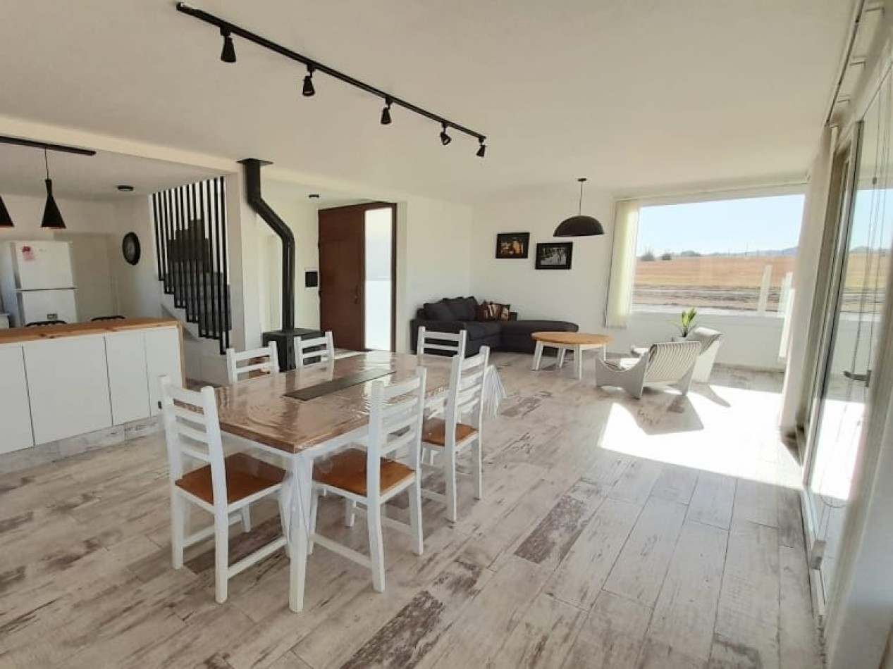 CASA TRES DORMITORIOS EN COUNTRY PUERTO DEL AGUILA-AMOBLADA-POTRERO DE GARAY-CORDOBA