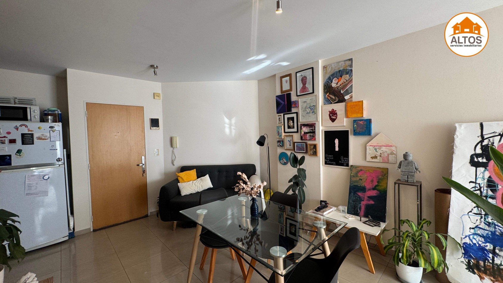 DPTO PISO 6TO - 1 DORM. - BOLIVAR AL 300 - BARRIO CENTRO - ESCRITURA.