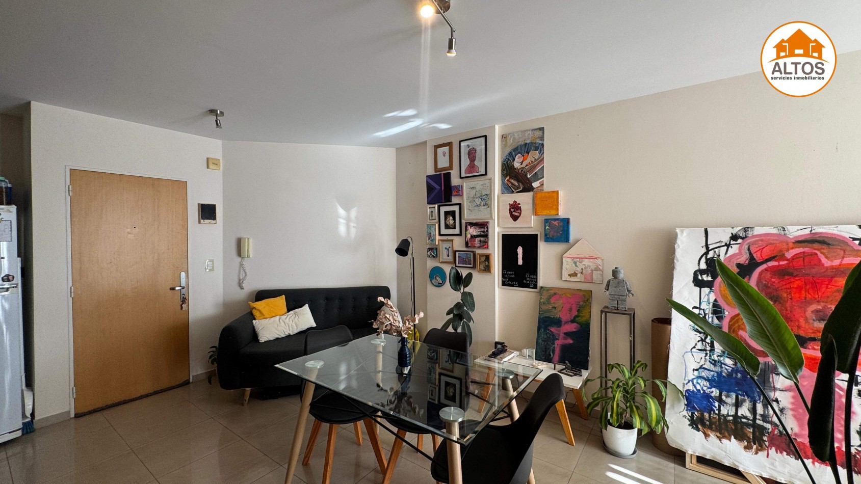 DPTO PISO 6TO - 1 DORM. - BOLIVAR AL 300 - BARRIO CENTRO - ESCRITURA.