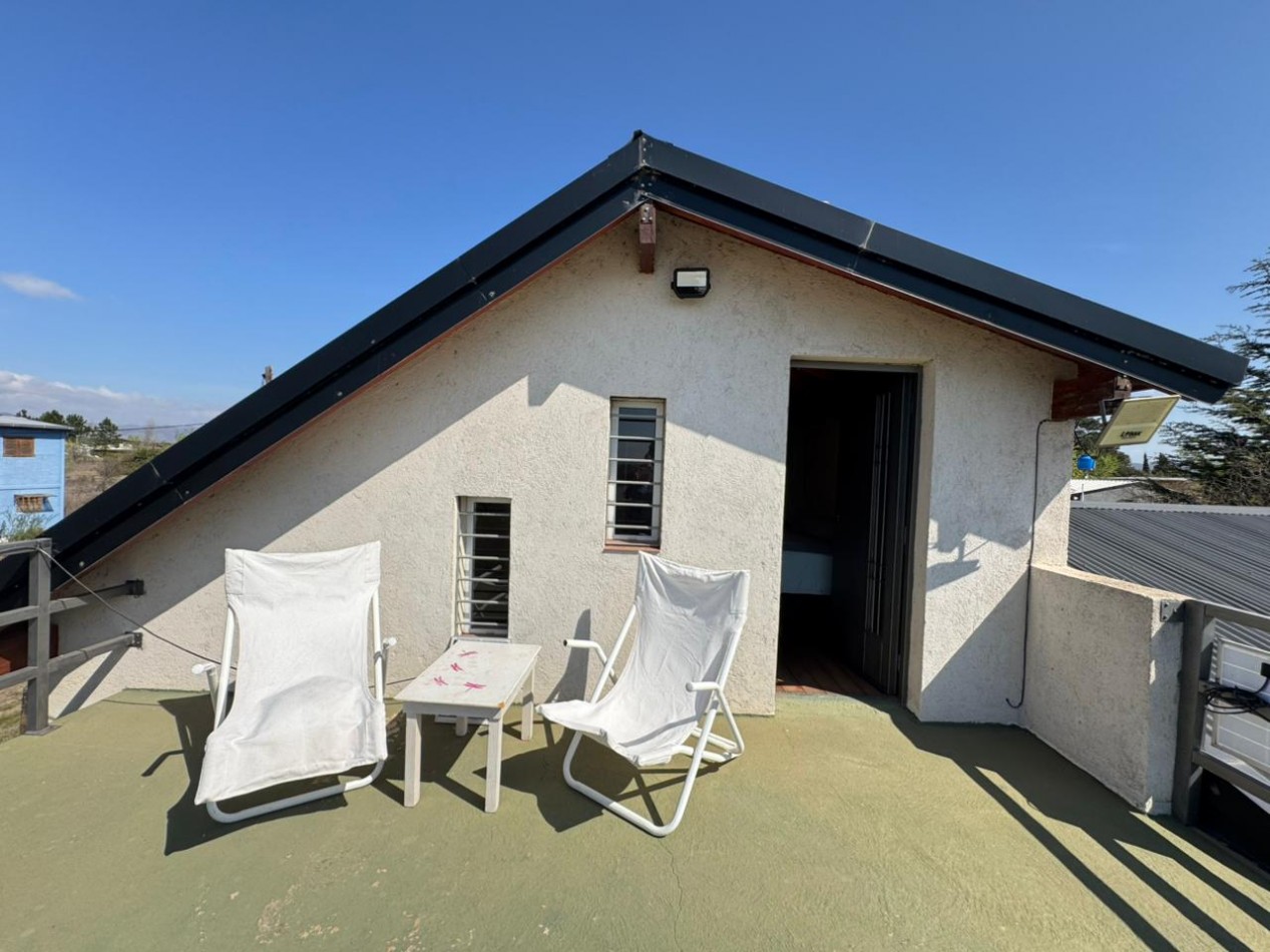 CASA TRES DORMITORIOS, CON AMPLIO TERRENO, PILETA, CUARTO DE GUARDADO, TRES BAÑOS-POTRERO DE GARAY-CORDOBA-ESCRITURA