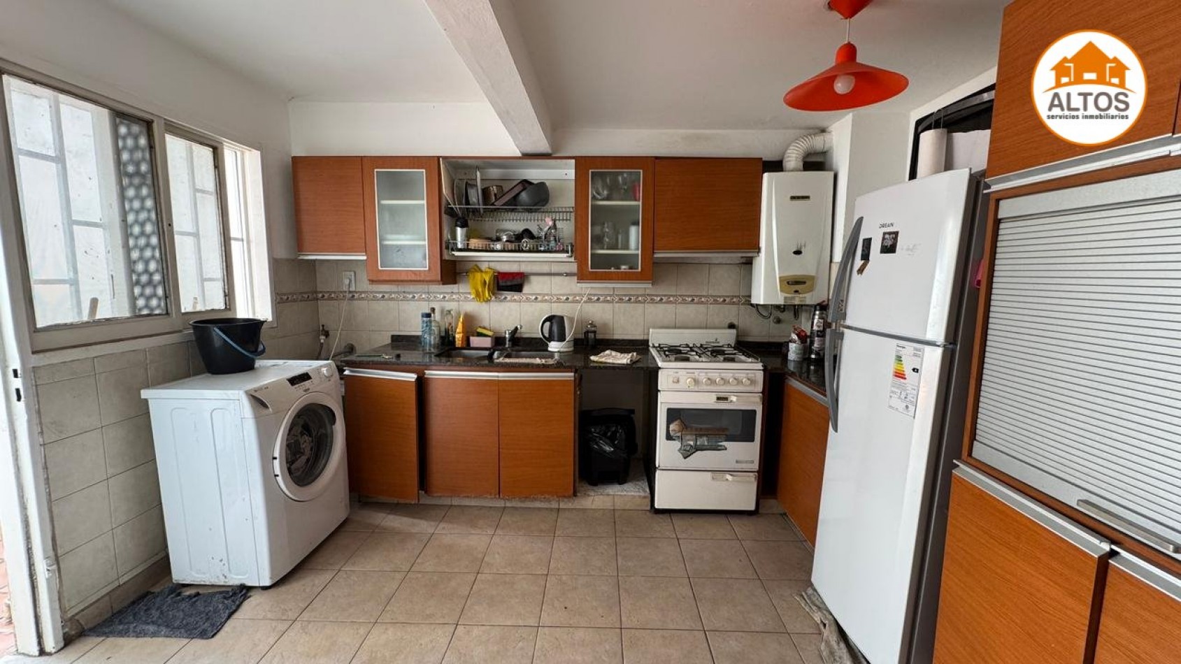 BARRIO LOMAS DE SAN MARTIN - VENTA DPTO 2 DORM. C/PATIO + COCHERA - ESCRITURA