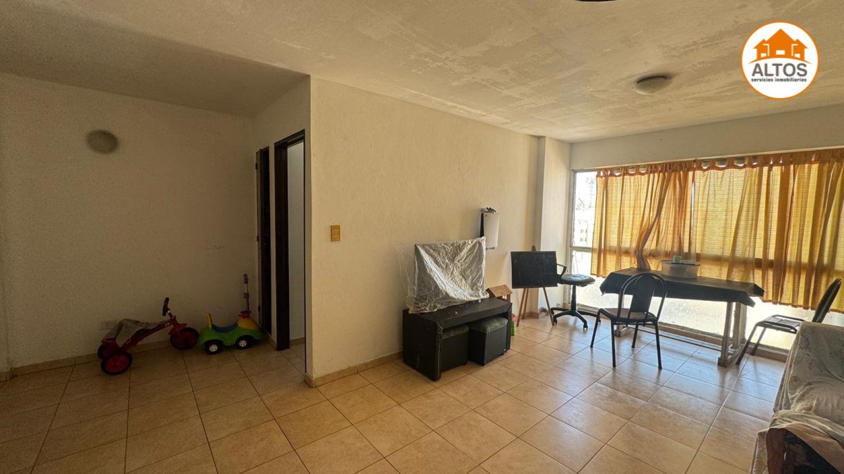 B° CENTRO - RIVADAVIA 150 - GALERIA LA MERCED - DPTO 1 DORM. -  ESCRITURA