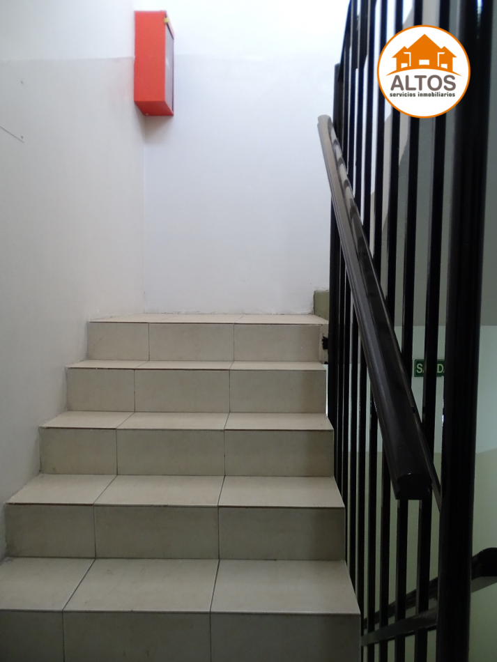 B° ALBERDI - ZONA CENTRAL DE POLICIA - LA RIOJA 1085 -  DPTO 1 DORM. PISO 3 - ESCRITURA