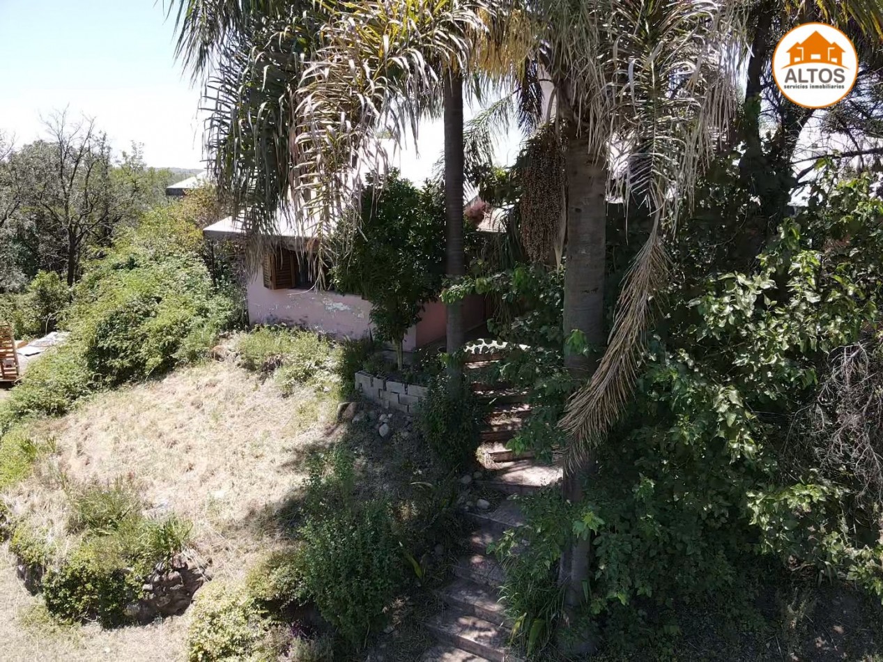 IMPONENTE INMUEBLE EN MENDIOLAZA - UBICACION ESTRATEGICA SOBRE JOSE DE CALAZANS AL 700 - APTO USO COMERCIAL Y PROFESIONAL - TERRENO 4.190M2 