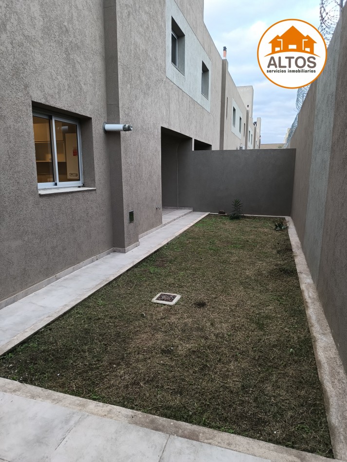 DUPLEX 2 DORM. - 3BÑOS - COCHERA- EN HOUSING VITTA I - ZONA NORTE CORDOBA