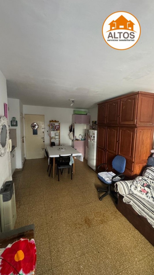 B° CENTRO - RIVERA INDARTE N°406 - MONOAMBIENTE - PISO 2 - C/RENTA - ESCRITURA