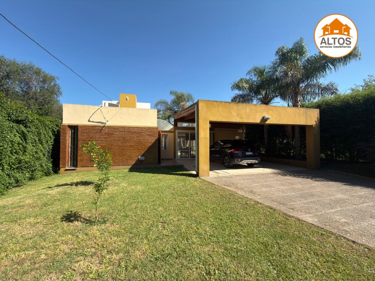 CASA 3 DORM. - 3BÑOS - COCHERA DOBLE - VILLA ALLENDE 