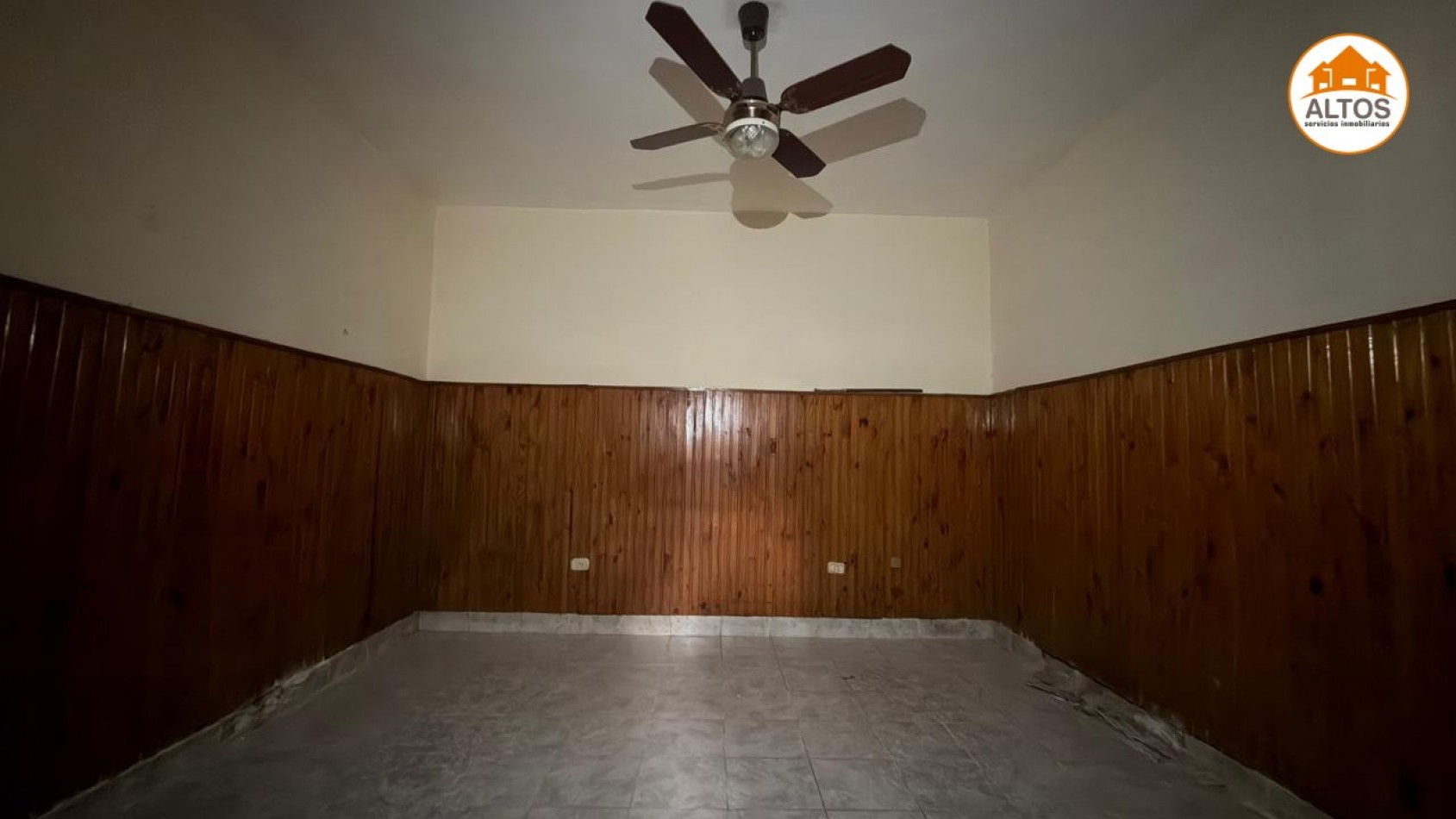 B° SARMIENTO -CASA 2 DORM. - 1BÑO - COCHERA - CORDOBA 