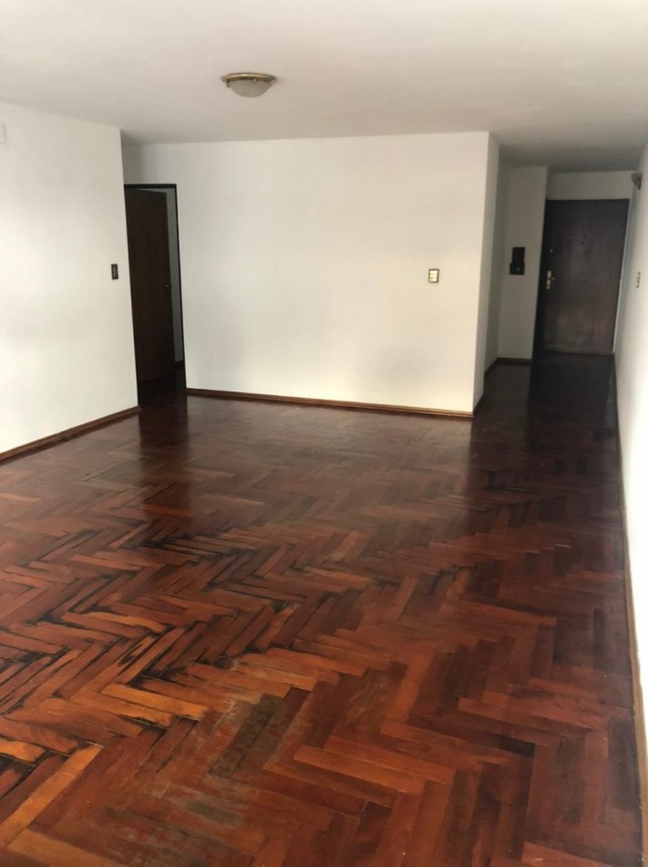 DEPARTAMENTO 3 DORM. - 3 BAÑOS - COCHERA- FRENTE- NUEVA CORDOBA.