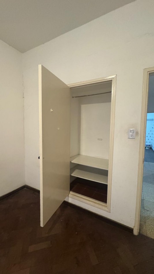 DEPARTAMENTO 2 DORM. -2 BAÑOS - BALCON- FRENTE- S/ BV. CHACABUCO 1.100. NUEVA CORDOBA.