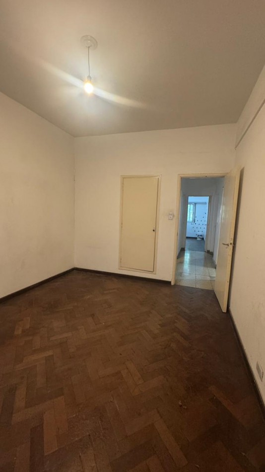 DEPARTAMENTO 2 DORM. -2 BAÑOS - BALCON- FRENTE- S/ BV. CHACABUCO 1.100. NUEVA CORDOBA.
