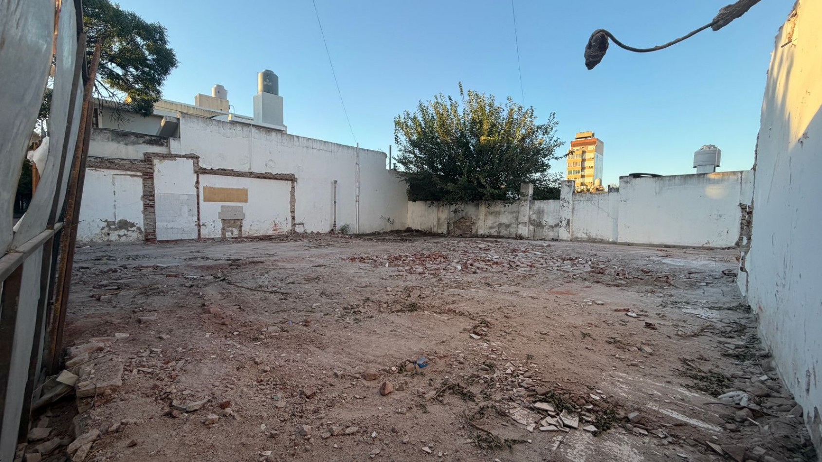 TERRENO 300M2 - APTO DESARROLLO INMOBILIARIO - ALTO ALBERDI