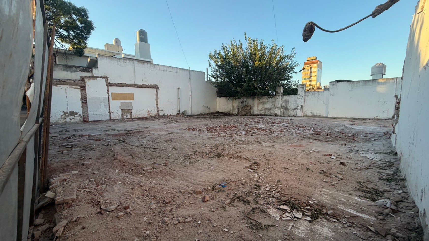 TERRENO 300M2 - APTO DESARROLLO INMOBILIARIO - ALTO ALBERDI