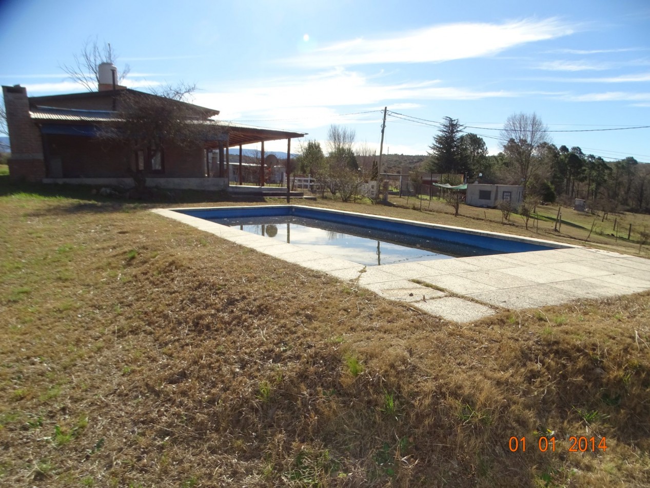 POTRERO DE GARAY-CASA ESQUINA DE DOS DORMITORIOS CON PILETA-TERRENO 1035M2-CORDOBA-ESCRITURA