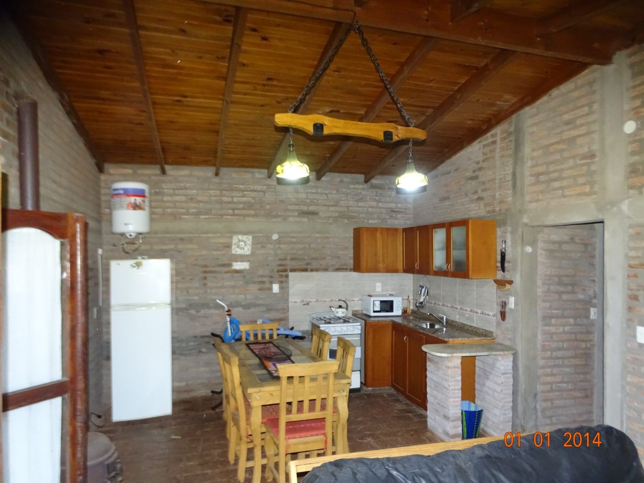 POTRERO DE GARAY-CASA ESQUINA DE DOS DORMITORIOS CON PILETA-TERRENO 1035M2-CORDOBA-ESCRITURA