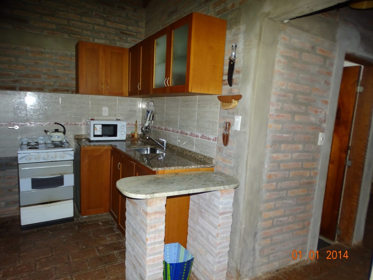 POTRERO DE GARAY-CASA ESQUINA DE DOS DORMITORIOS CON PILETA-TERRENO 1035M2-CORDOBA-ESCRITURA