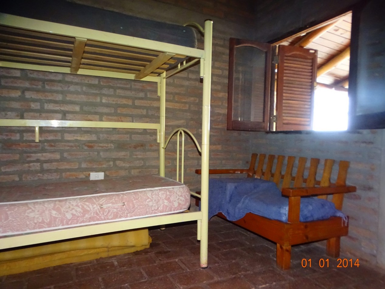 POTRERO DE GARAY-CASA ESQUINA DE DOS DORMITORIOS CON PILETA-TERRENO 1035M2-CORDOBA-ESCRITURA
