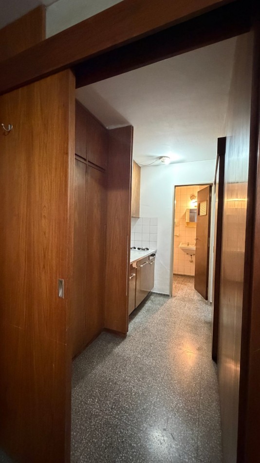 AV. GENERAL PAZ 81 - PISO 8 - 1 DORM - ESCRITURA