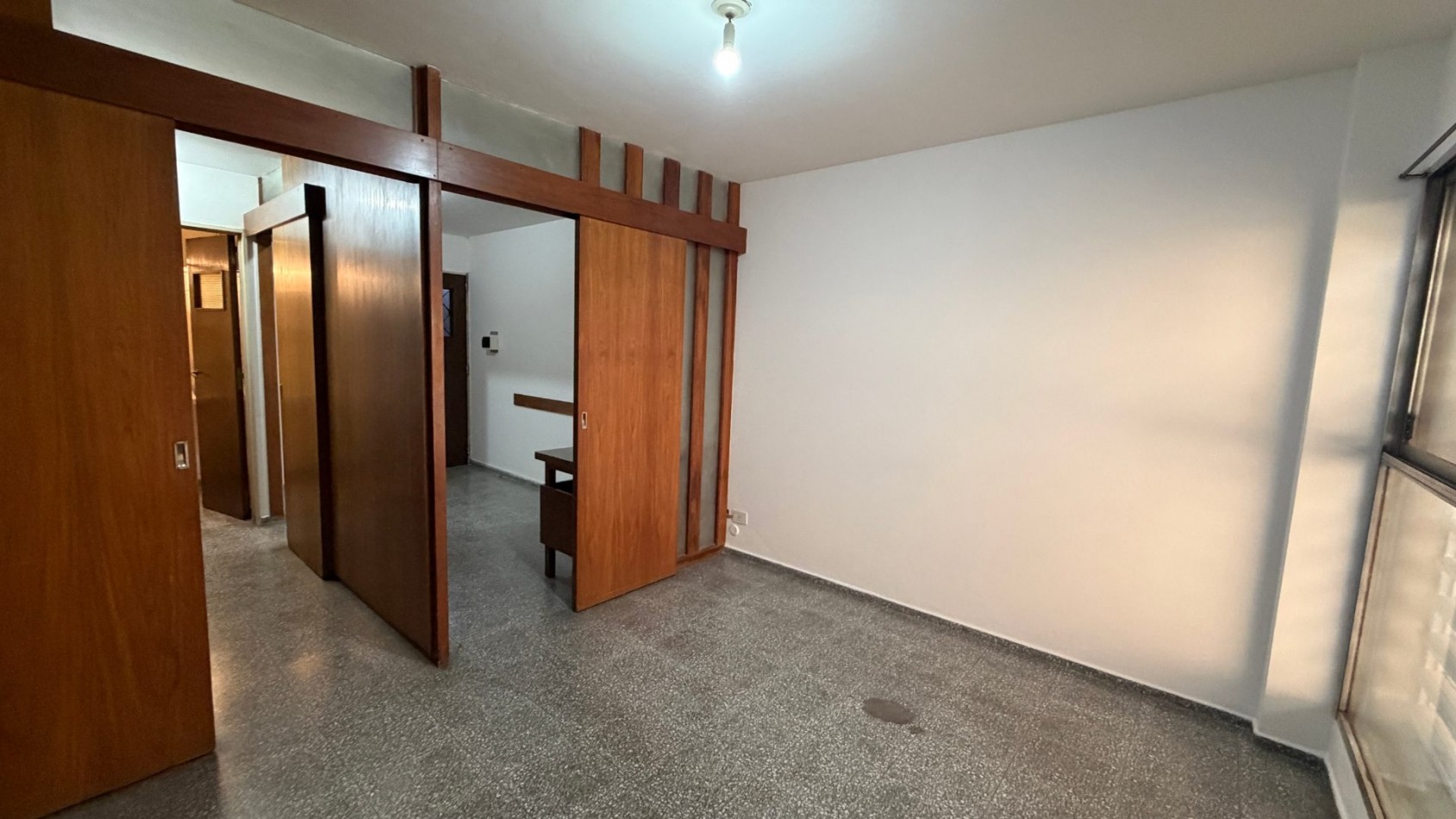 AV. GENERAL PAZ 81 - PISO 8 - 1 DORM - ESCRITURA