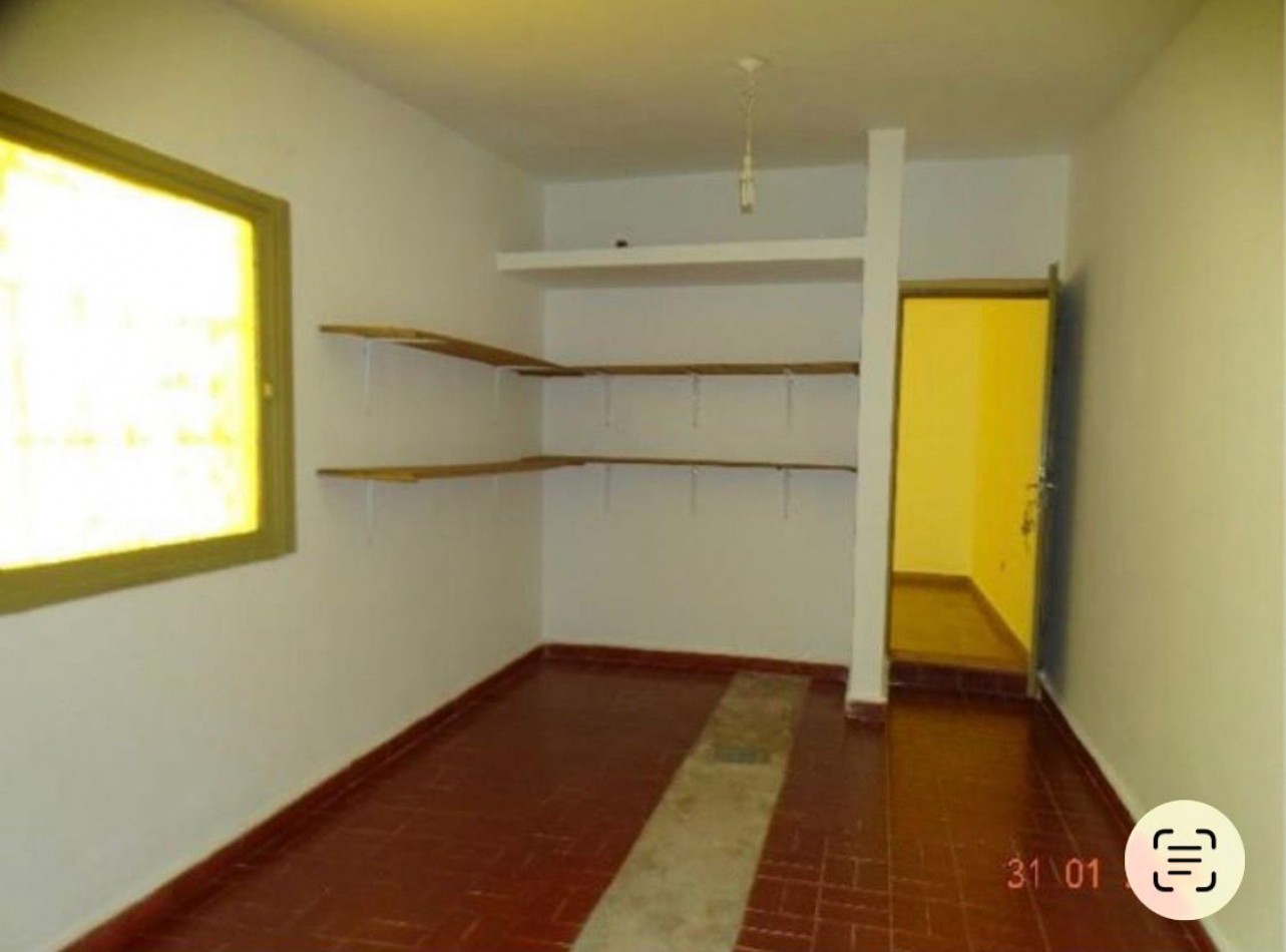 CASA CON BUENA RENTA - TRES DORMITORIOS + COHERA + PATIO. BARRIO INAUDI, CORDOBA