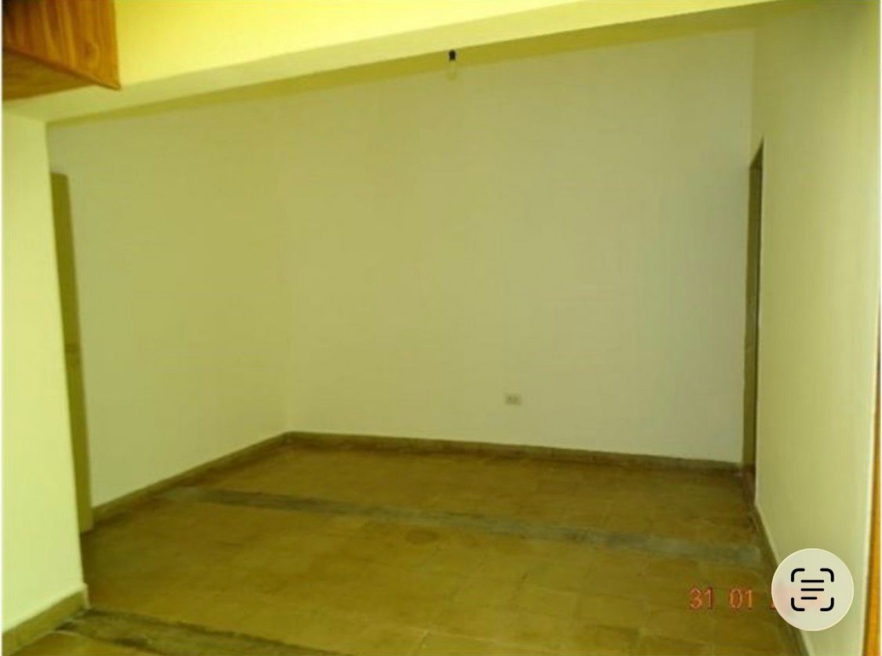 CASA CON BUENA RENTA - TRES DORMITORIOS + COHERA + PATIO. BARRIO INAUDI, CORDOBA