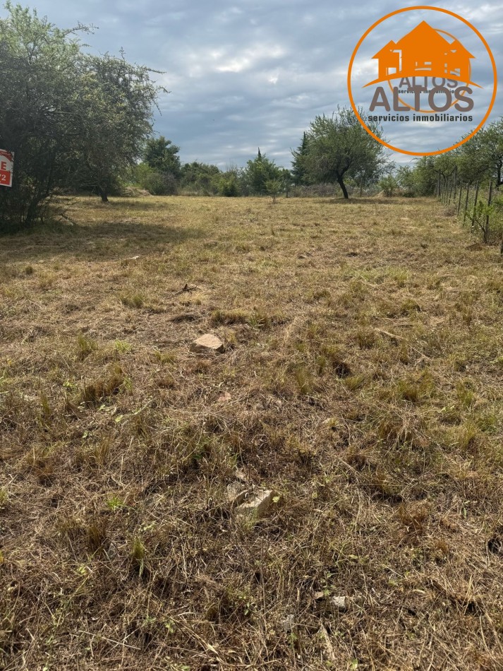 POTRERO DE GARAY-TERRENO 800 M2 CON ESCRITURA Y SERVICIOS-CORDOBA