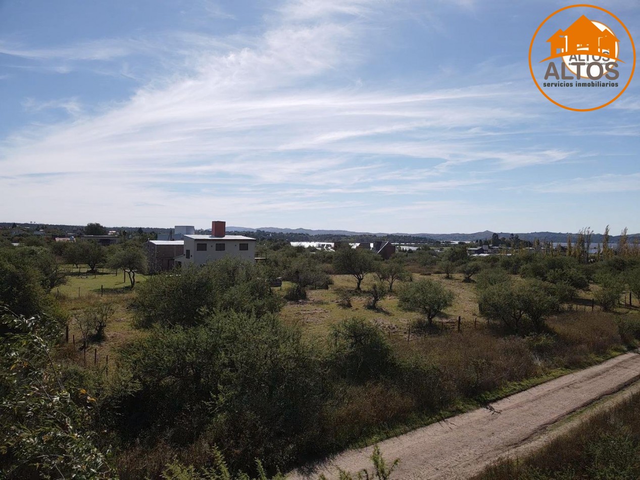 POTRERO DE GARAY-TERRENOS MUY CERCA DEL LAGO LOS MOLINOS EN BARRIO DEL LAGO-CORDOBA-ESCRITURA