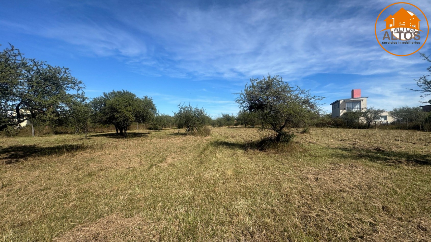 POTRERO DE GARAY-TERRENOS MUY CERCA DEL LAGO LOS MOLINOS EN BARRIO DEL LAGO-CORDOBA-ESCRITURA