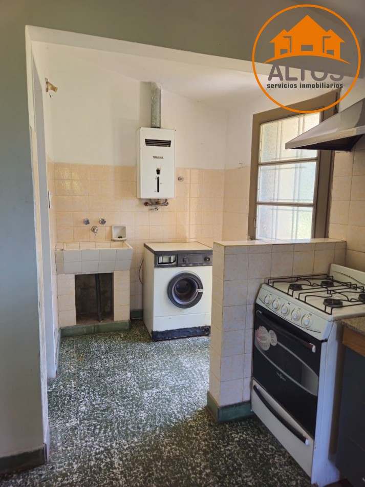 BARRIO LOS TALAS-SAN ISIDRO EN VILLA ANISACATE-CASA EN PLANTA BAJA ESQUINA, QUINCHO. TERRENO DE 1.800m2 -CORDOBA-ESCRITURA