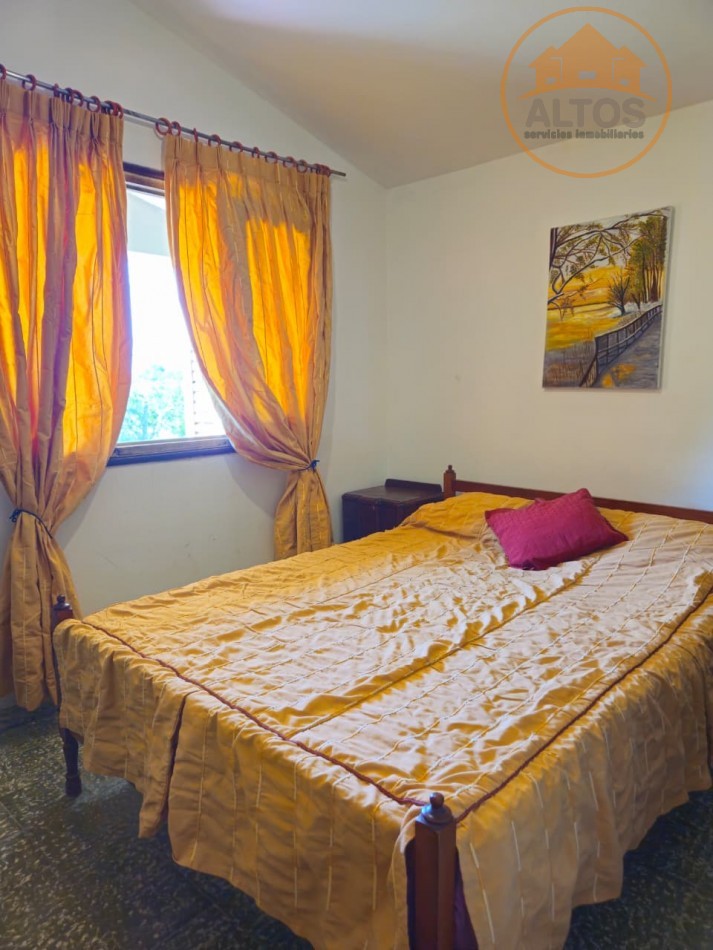 BARRIO LOS TALAS-SAN ISIDRO EN VILLA ANISACATE-CASA EN PLANTA BAJA ESQUINA, QUINCHO. TERRENO DE 1.800m2 -CORDOBA-ESCRITURA
