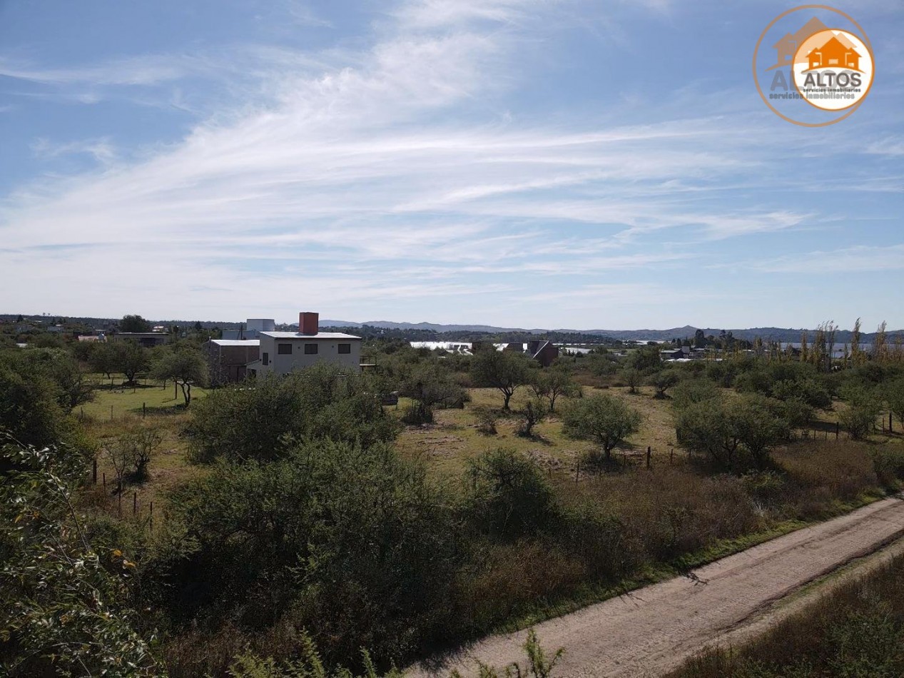 POTRERO DE GARAY-TERRENOS MUY CERCA DEL LAGO LOS MOLINOS EN BARRIO DEL LAGO-CORDOBA-ESCRITURA