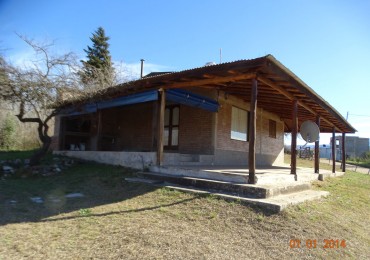 POTRERO DE GARAY-CASA ESQUINA DE DOS DORMITORIOS CON PILETA-TERRENO 1035M2-CORDOBA-ESCRITURA