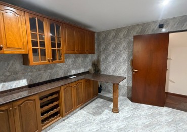DEPARTAMENTO 3 DORM. - 3 BAÑOS - COCHERA- FRENTE- NUEVA CORDOBA.