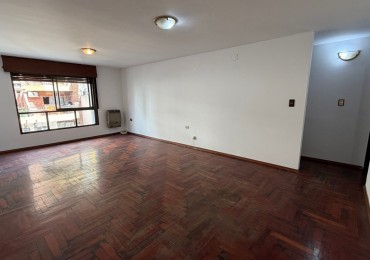 DEPARTAMENTO 3 DORM. - 3 BAÑOS - COCHERA- FRENTE- NUEVA CORDOBA.