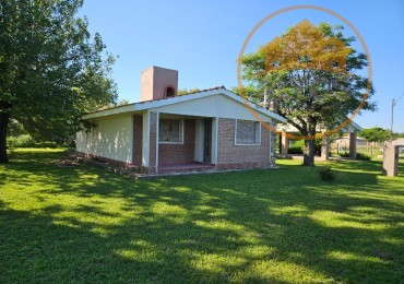 BARRIO LOS TALAS-SAN ISIDRO EN VILLA ANISACATE-CASA EN PLANTA BAJA ESQUINA, QUINCHO. TERRENO DE 1.800m2 -CORDOBA-ESCRITURA